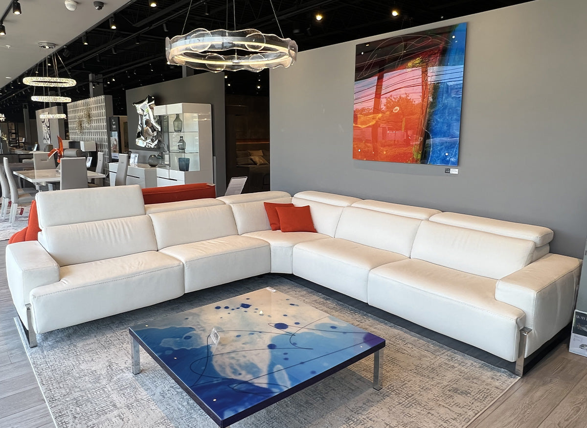 i768 Reclining Sectional Sofa in White | Incanto - Canal Furniture