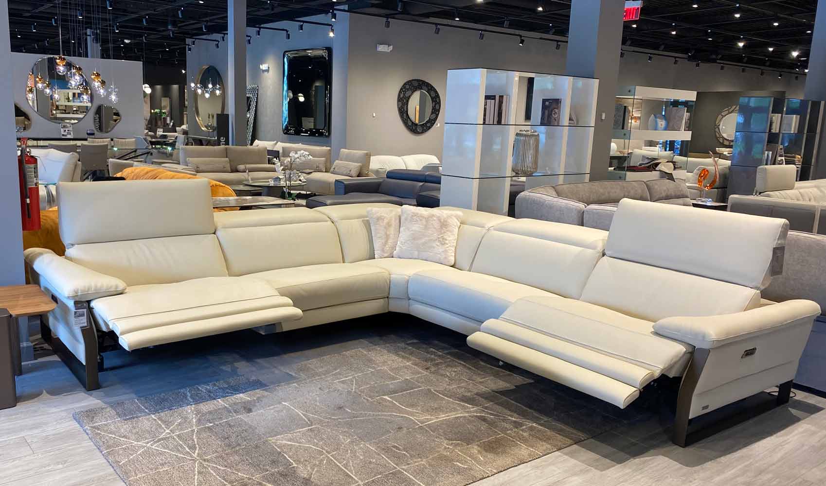 Skyline Reclining Sectional | Loiudiced - Canal Furniture