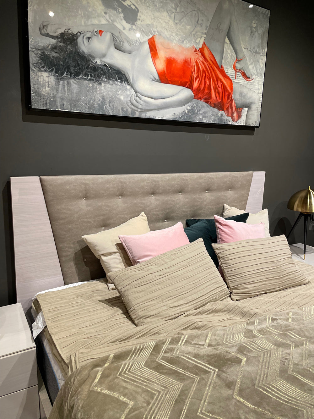 Alf Italia Bedroom Sets Mont Blanc Bed w/ Wooden Headboard | Alf Italia