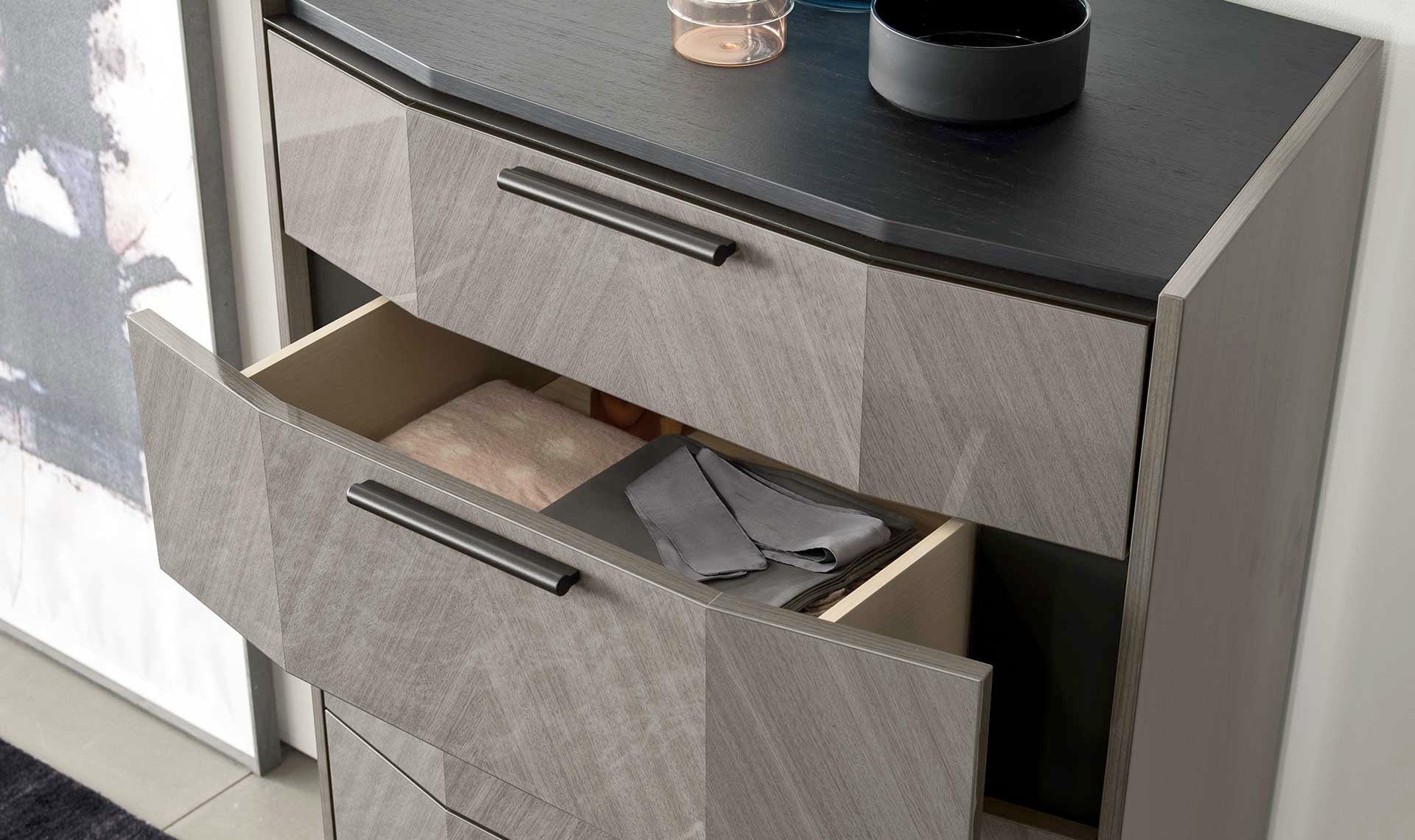Alf Italia Chest Olimpia 5 Drawer Chest