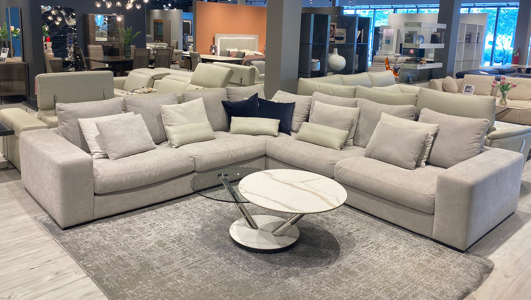 Incanto B672 Fabric Sectional | Incanto Italia - Canal Furniture