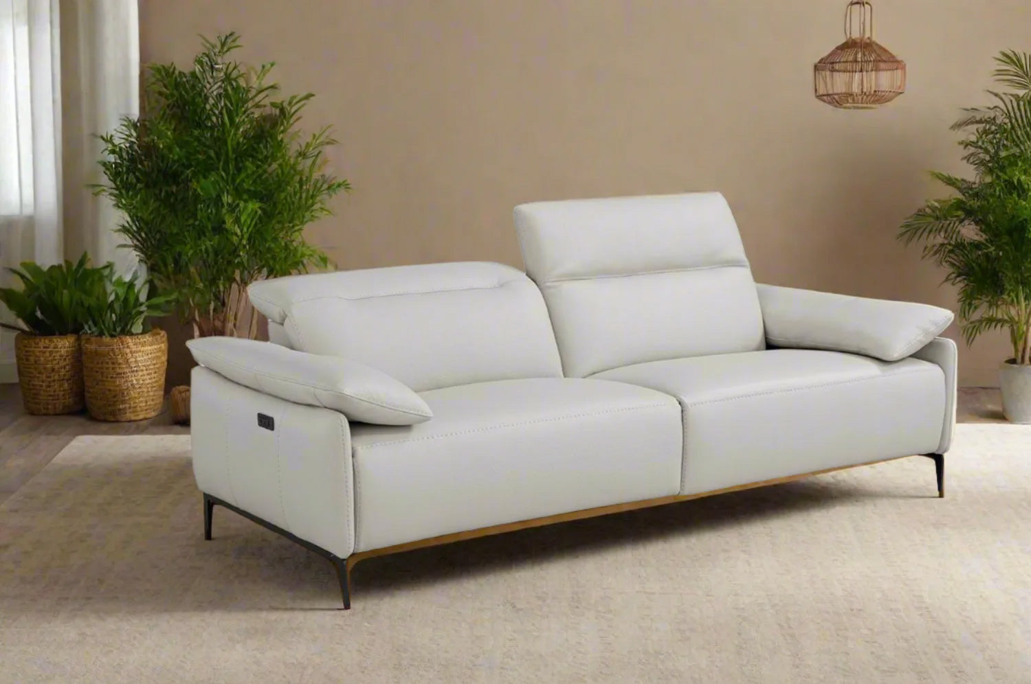 Brignac i845 Leather Loveseat | Incanto - Canal Furniture