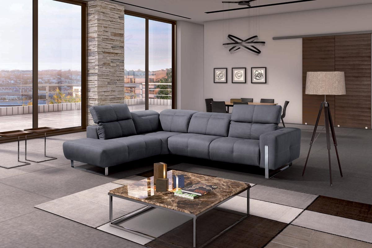 J and M Furniture Couches & Sofa Plaza Leather Sectional | J&M Furniture