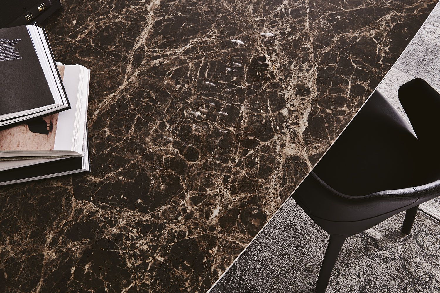 Dragon Keramik Dining Table