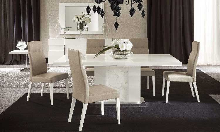 Dining Tables/ Collections