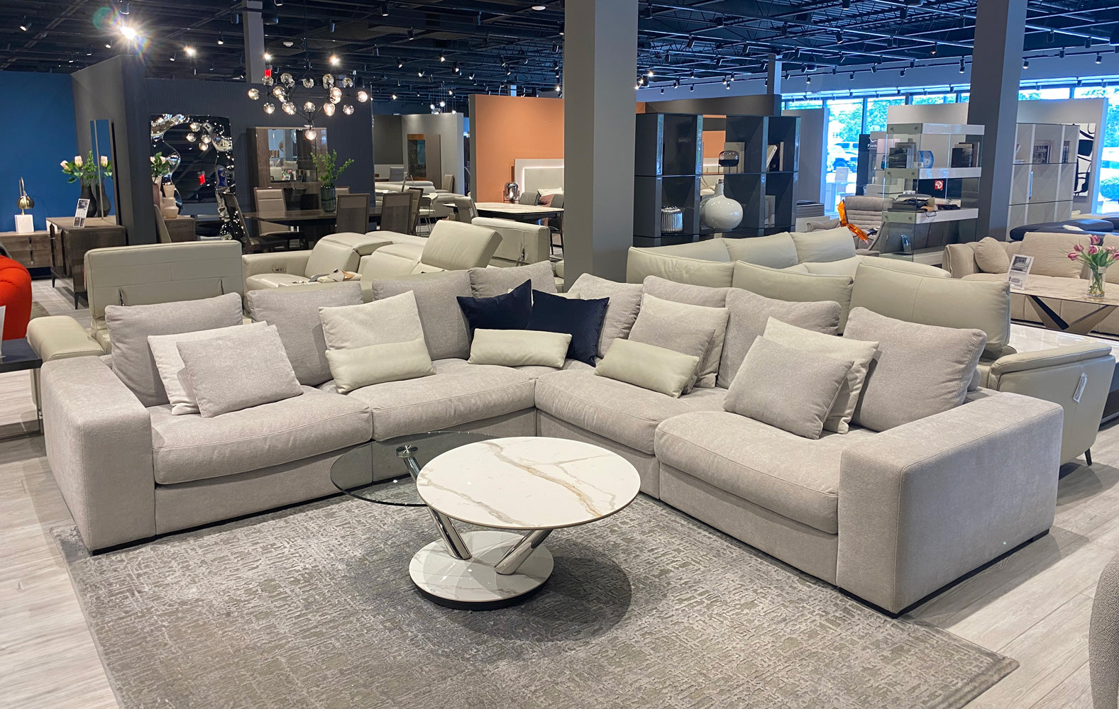 Incanto B672 Fabric Sectional | Incanto Italia - Canal Furniture