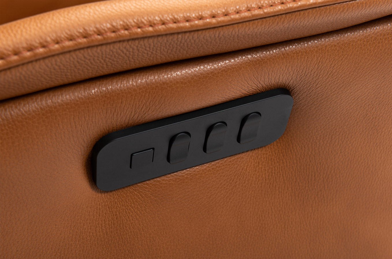 Hjort Knudsen Chair Superior 8007 Power Recliner in Light Cognac | Hjort Knudsen