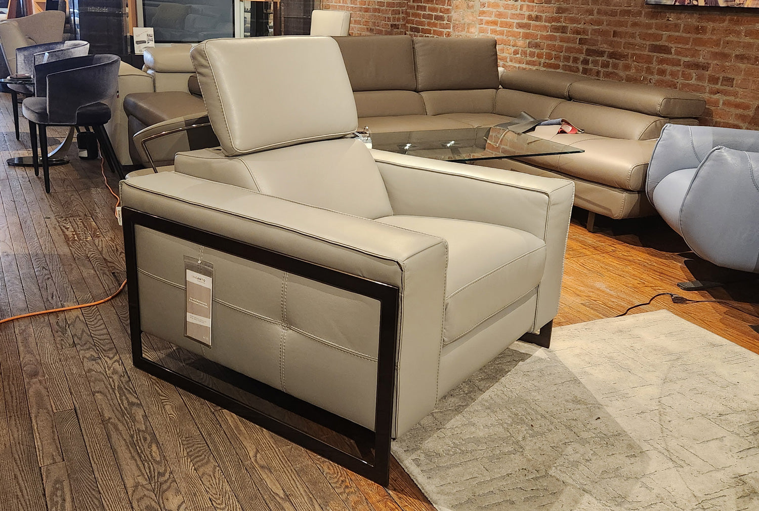 i829 Reclining Chair | Incanto – ItalMod Furniture