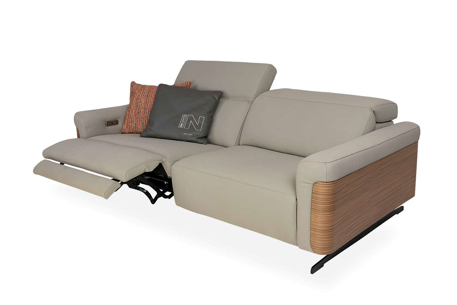 i803 Reclining Leather Sofa | Incanto – ItalMod Furniture