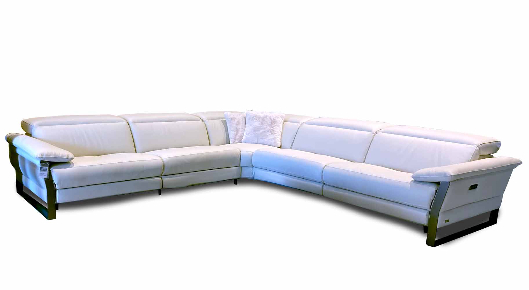 J and M Furniture Couches & Sofa Skyline Reclining Sectional | Loiudiced