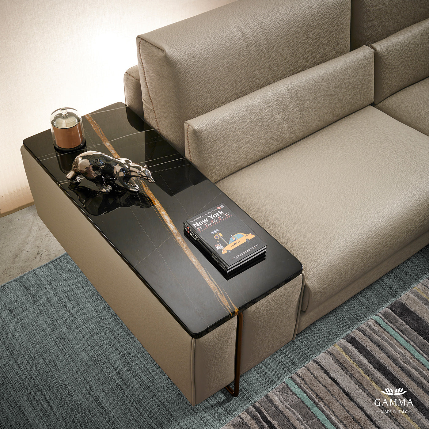 Newport Leather Sofa | Gamma