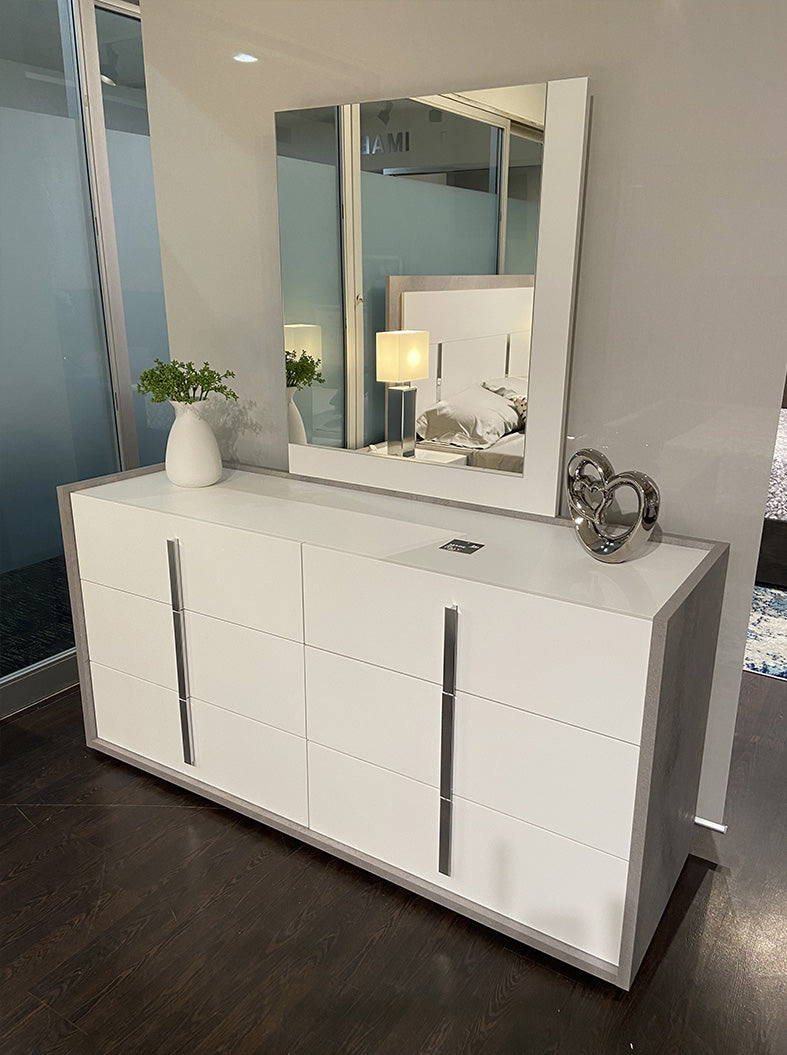 Ada Dresser & Mirror